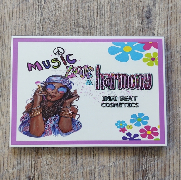 Indi Beat Cosmetics Music Love Harmony Blush & Highlight Palette - Picture 2 of 3